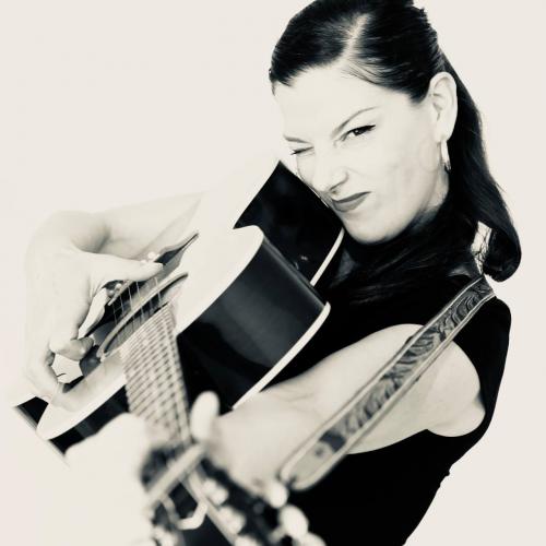 Kiti Gartner & the Drifting Valentines